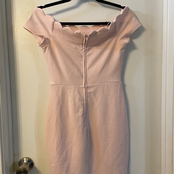 Soft pink, scalloped collar, off the shoulder dress - Picture 2 of 5